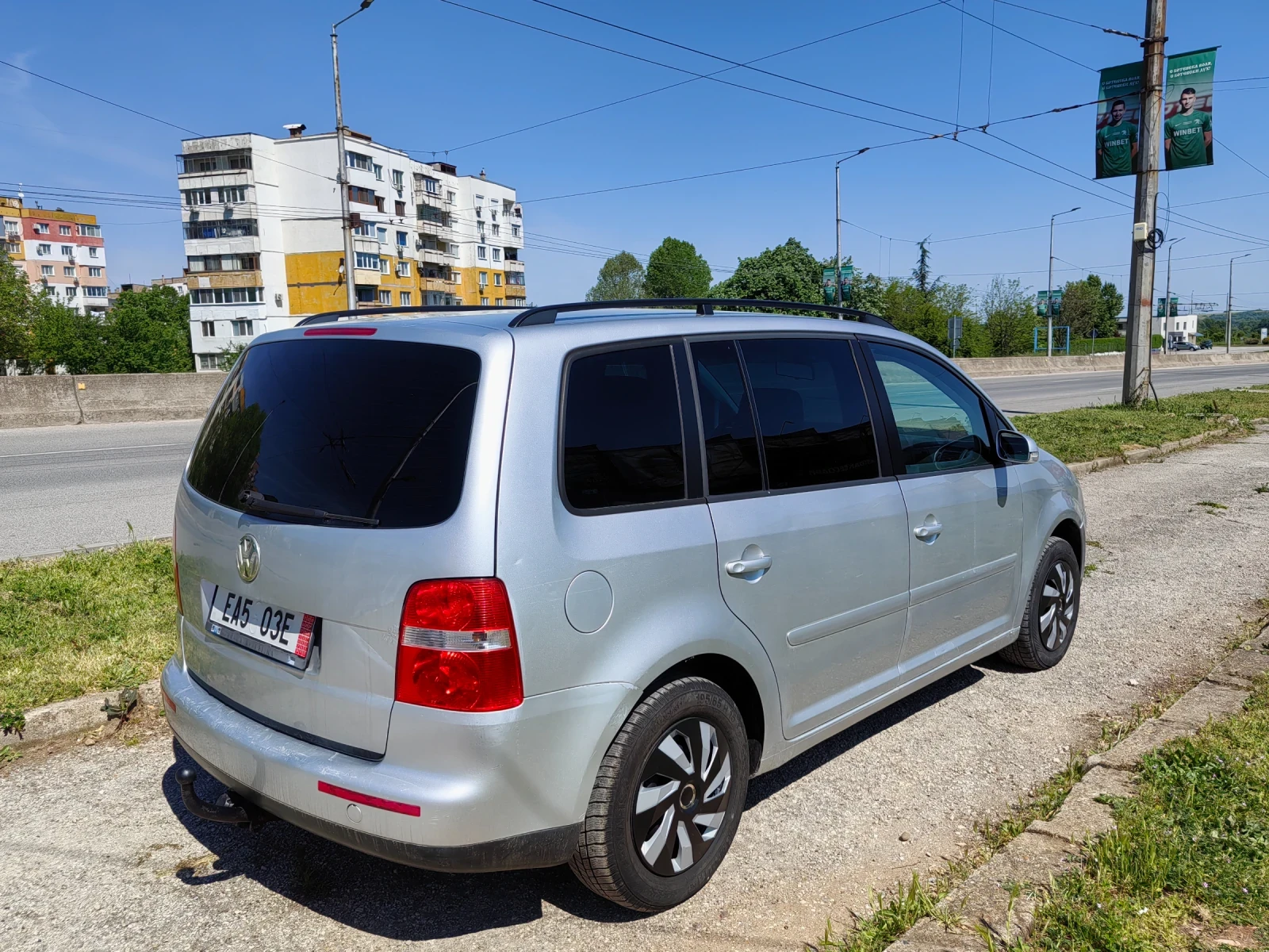 VW Touran 1.9 tdi  Navi, снимка 6 - Автомобили и джипове - 53168304