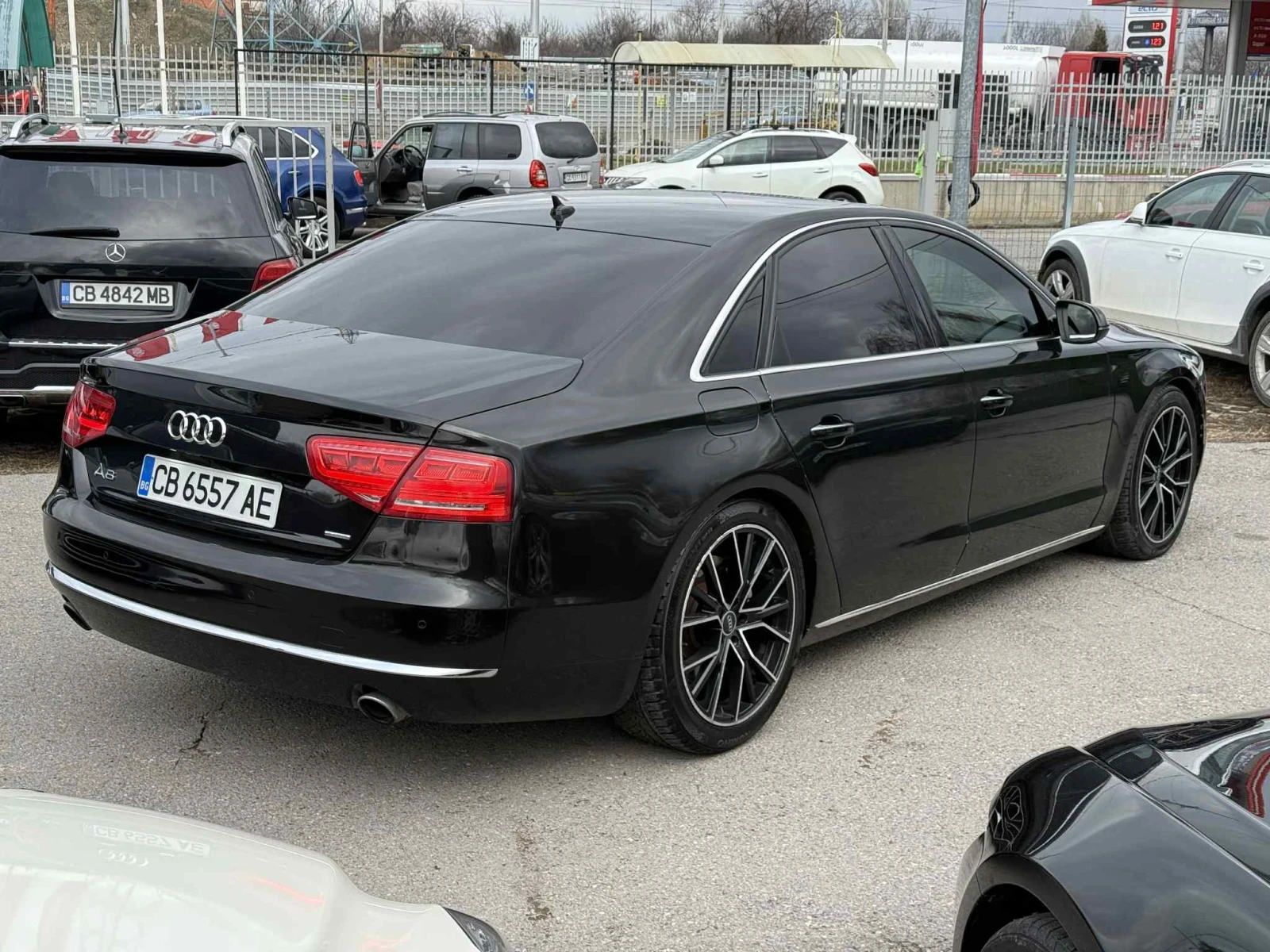 Audi A8 4.2 TDI FULLED ПОДГРЕВ ОБДУХВАНЕ МАСАЖ - изображение 5