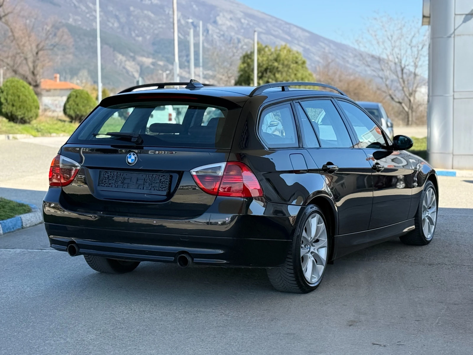 BMW 335 M Pack/Panorama - изображение 4