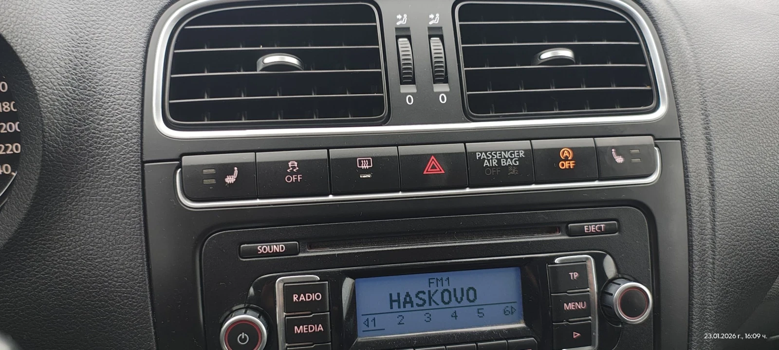 VW Polo, снимка 6 - Автомобили и джипове - 53817339