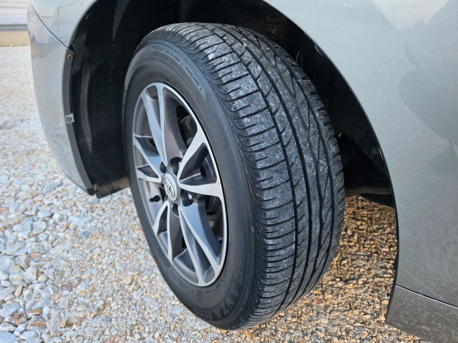 Toyota Verso 2.0 D4D FaceLift Navi Камера 7-местна, снимка 16 - Автомобили и джипове - 53808352