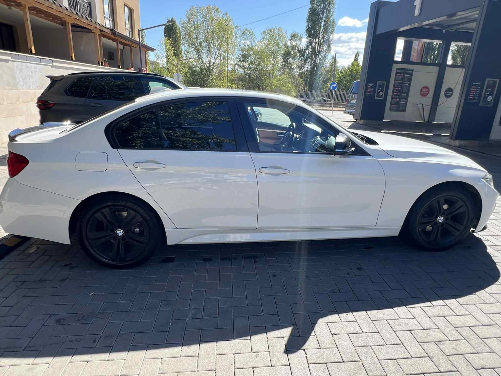 BMW 328 2.0i xDrive, Сменени вериги, снимка 14 - Автомобили и джипове - 53873460