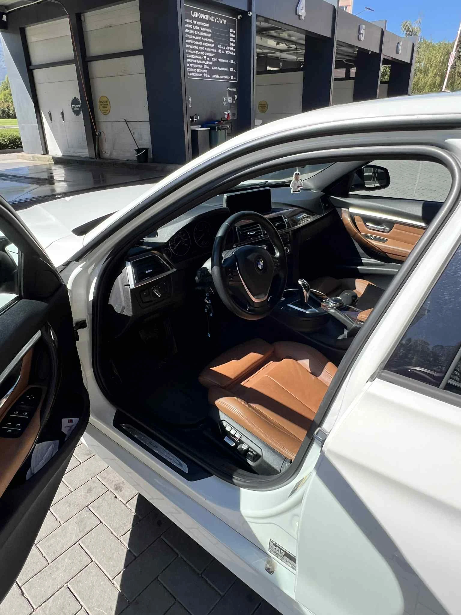 BMW 328 2.0i xDrive, Сменени вериги, снимка 13 - Автомобили и джипове - 53873460