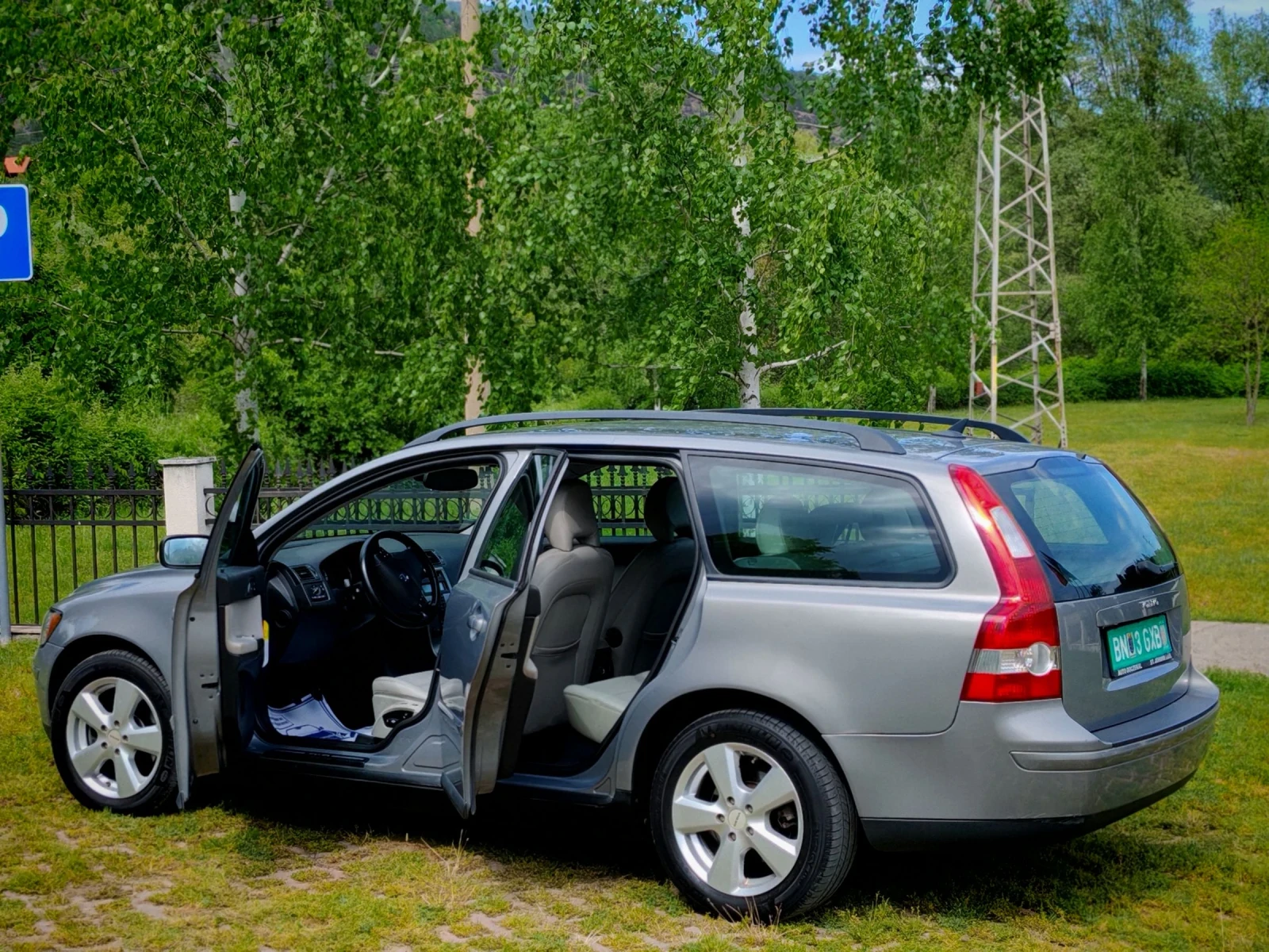 Volvo V50 2.0D(136)* 6-СКОРОСТИ* LIMITED-EDITION* НОВ ВНОС* , снимка 3 - Автомобили и джипове - 54494708