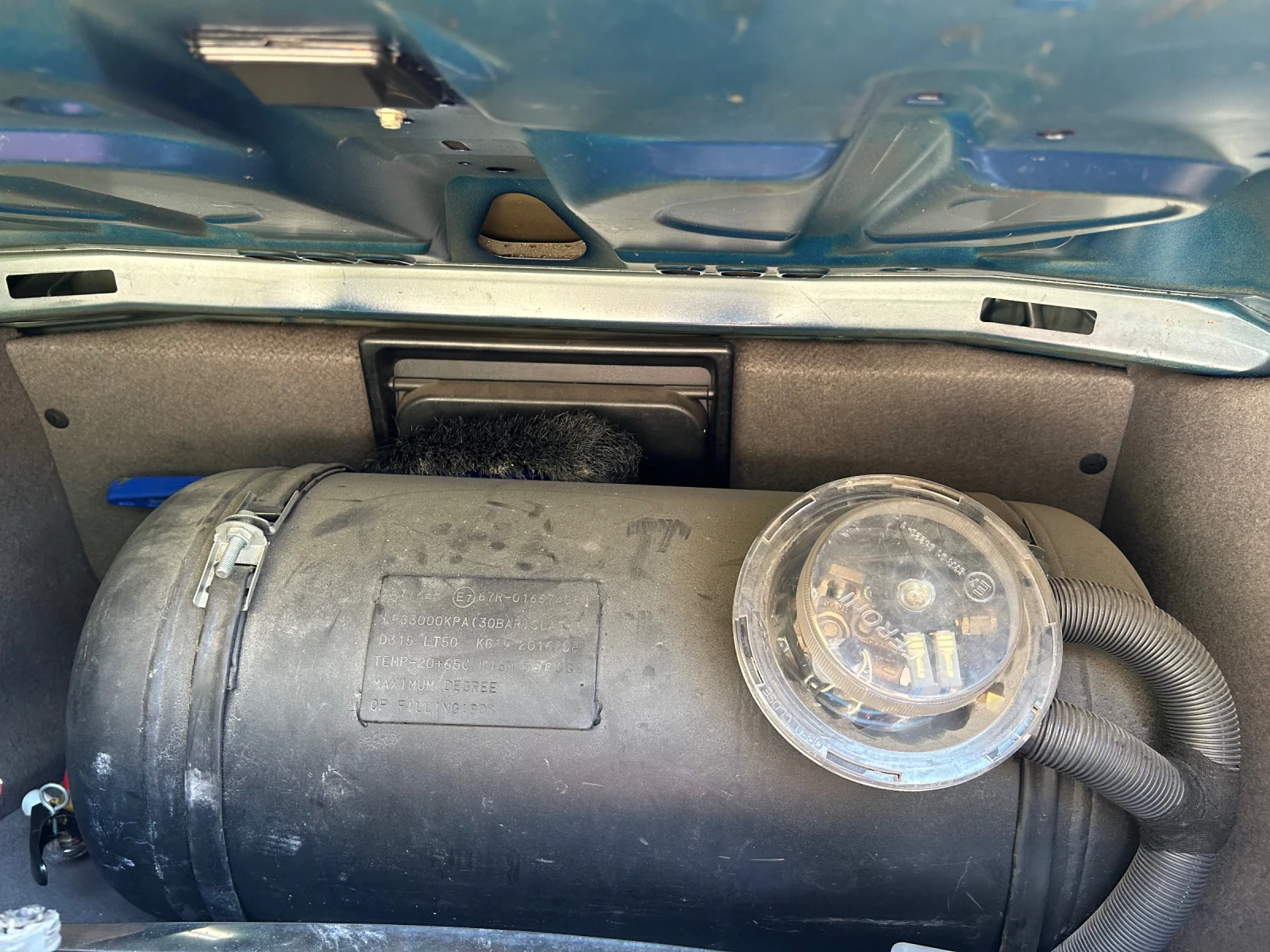 BMW 520 LPG , снимка 13 - Автомобили и джипове - 54924881
