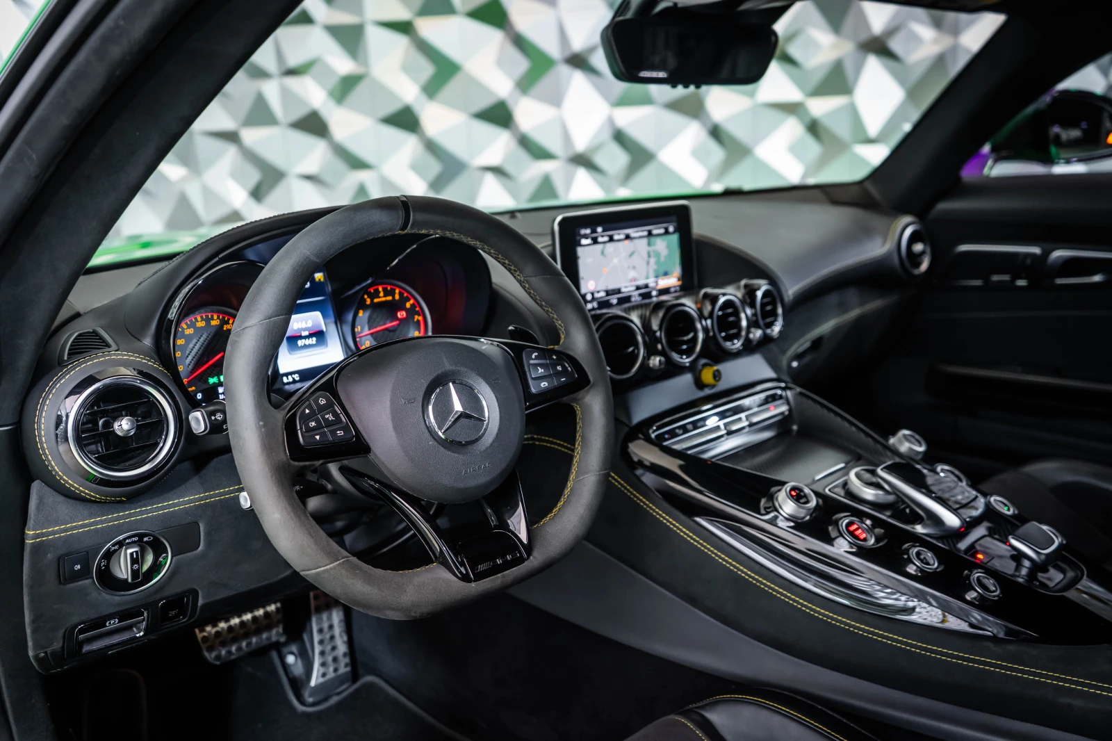 Mercedes-Benz AMG GT R Burmester* Camera, снимка 8 - Автомобили и джипове - 54931505