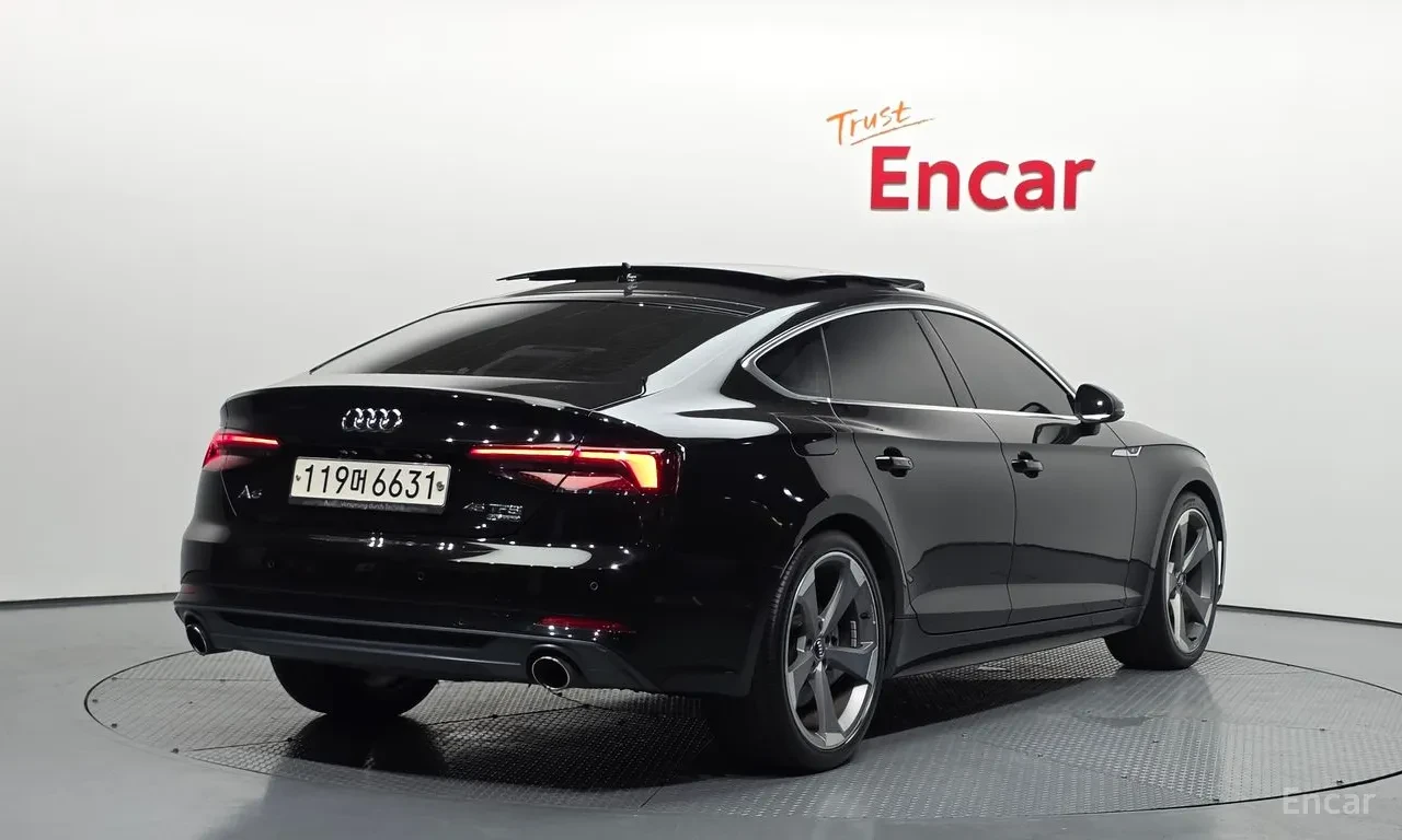 Audi A5 45TFSI PREMIUM SPORTBACK* ПОДГРЕВ* HEAD-UP* КАМ* П, снимка 2 - Автомобили и джипове - 55245268