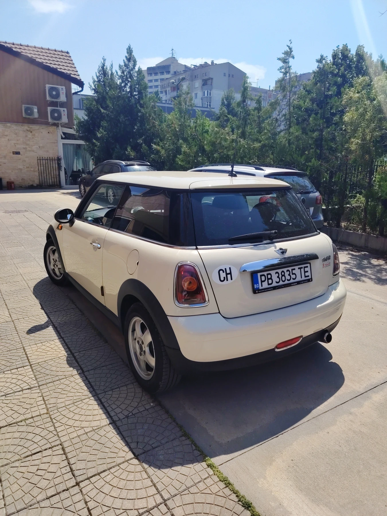 Mini Cooper Mini Cooper 1.6 benzin 132 k. C, снимка 4 - Автомобили и джипове - 55350869