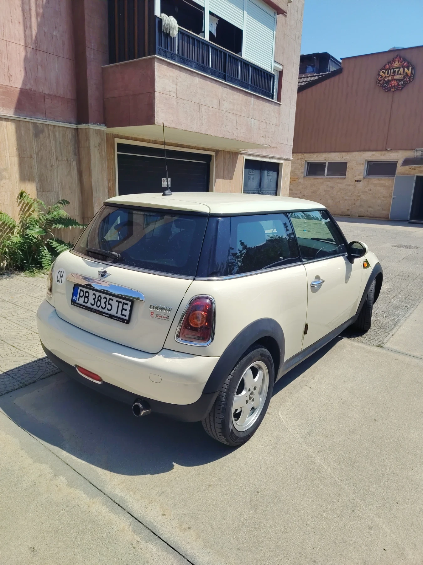 Mini Cooper Mini Cooper 1.6 benzin 132 k. C, снимка 5 - Автомобили и джипове - 55350869