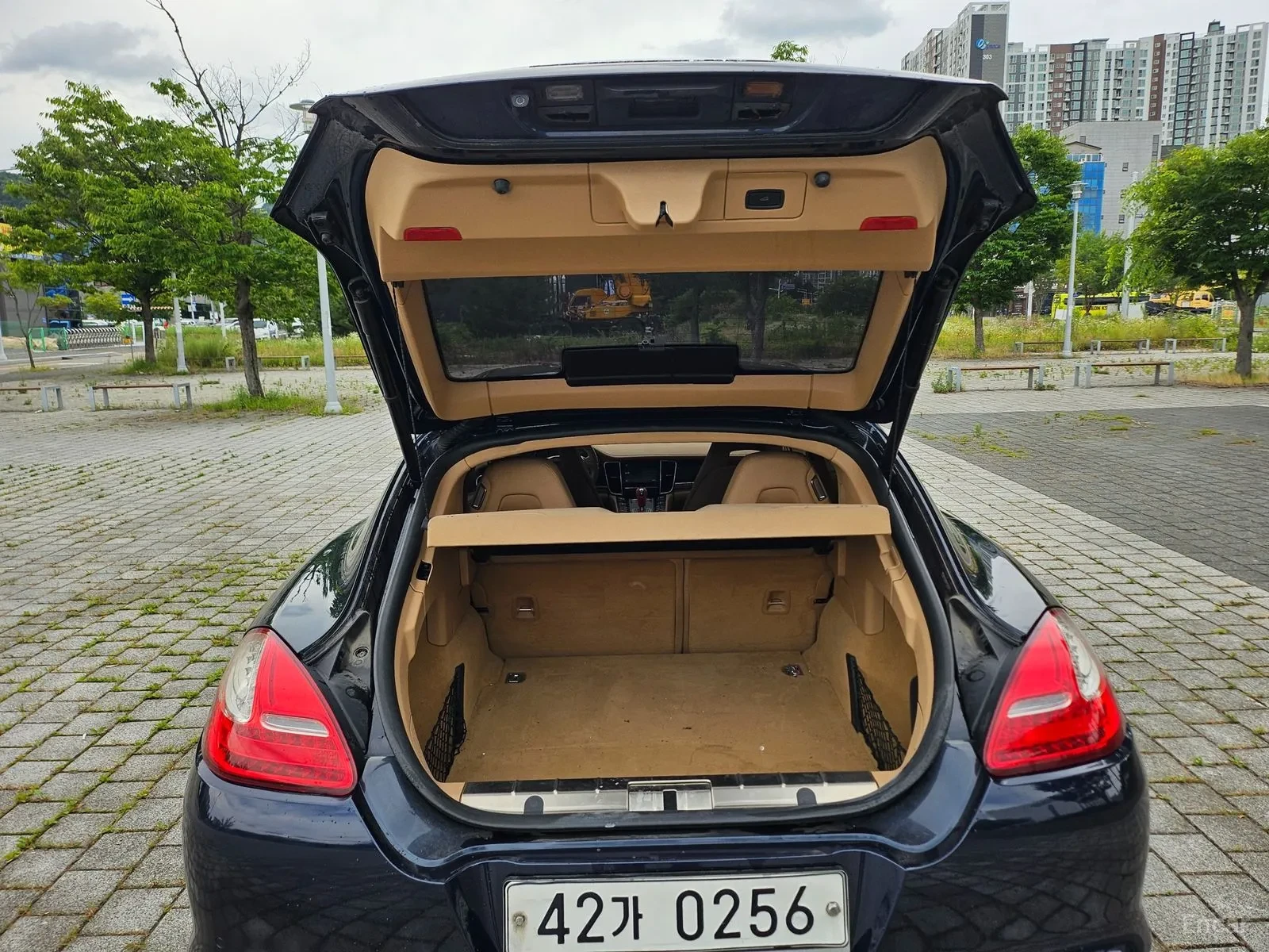Porsche Panamera 3.6 AWD* PROVERKA NA MQSTO* TOP CENA* UNIKAT* , снимка 9 - Автомобили и джипове - 55651401