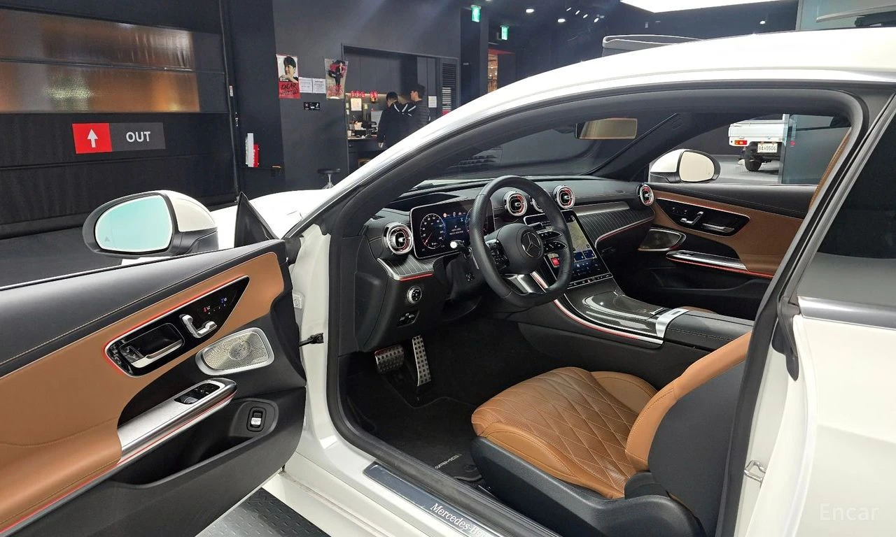 Mercedes-Benz CLE 450 4MATIC* AMG* LINE* BURMESTER* ОБДУВАНЕ* ДИСТРОНИК*, снимка 7 - Автомобили и джипове - 56114116