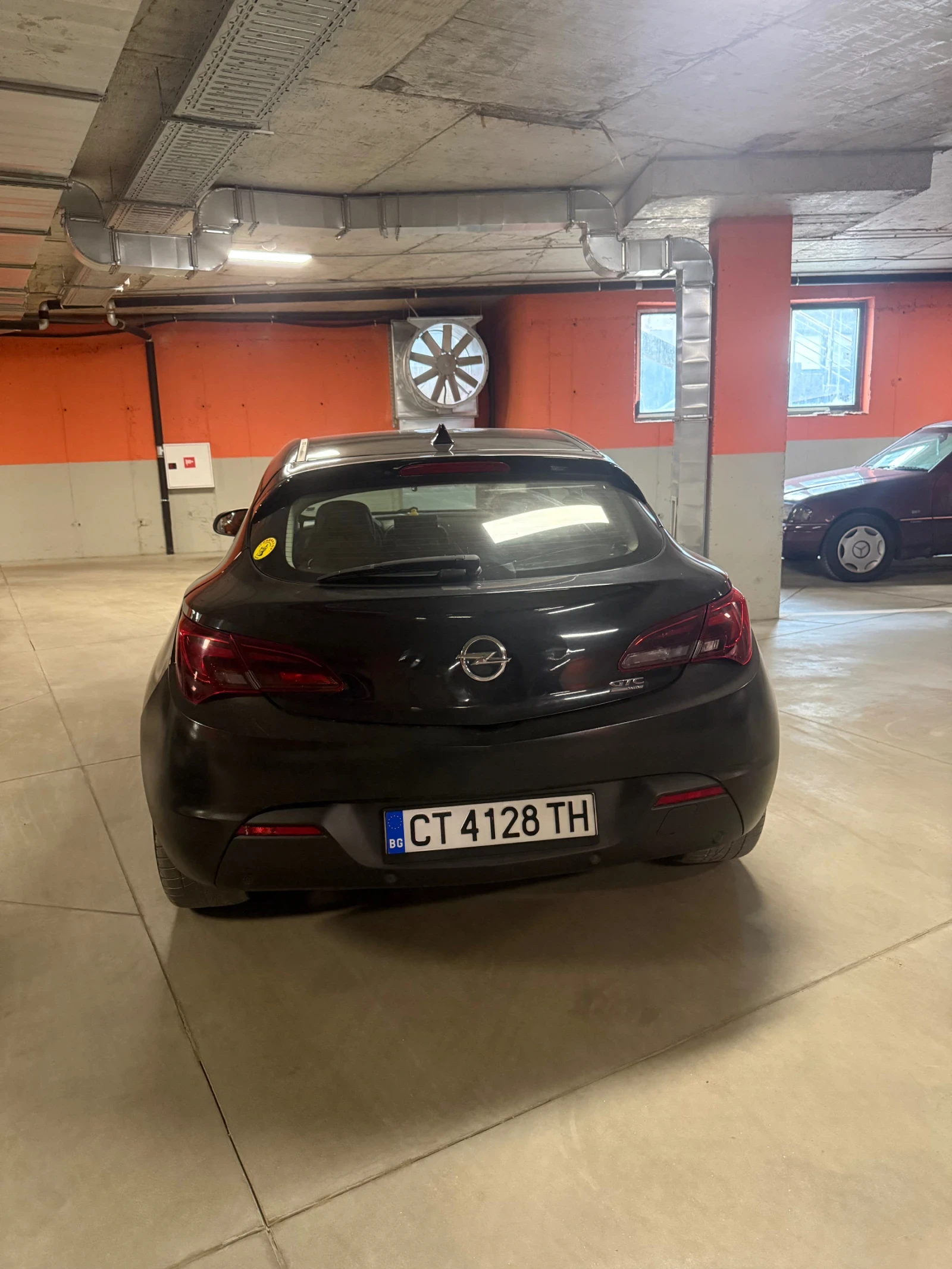 Opel Astra GTC, снимка 3 - Автомобили и джипове - 56248879