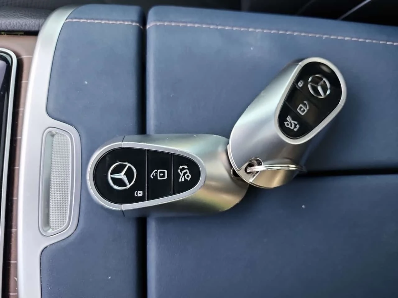 Mercedes-Benz EQS * 4matic Suv 580/ОТ ГЛАВНО ПРЕДСТАВИТЕЛСТВО, снимка 8 - Автомобили и джипове - 56300585