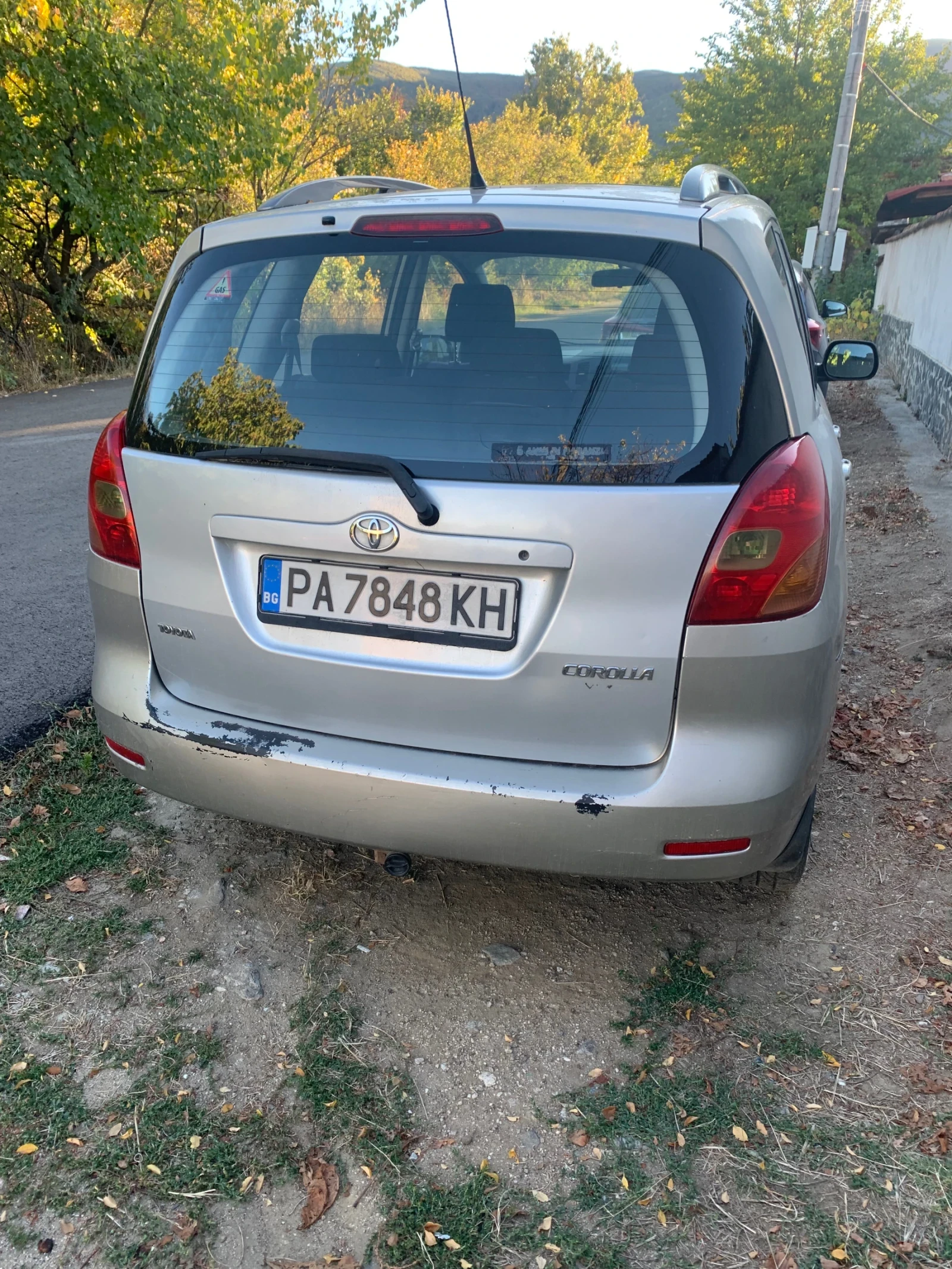 Toyota Corolla verso, снимка 3 - Автомобили и джипове - 56390024