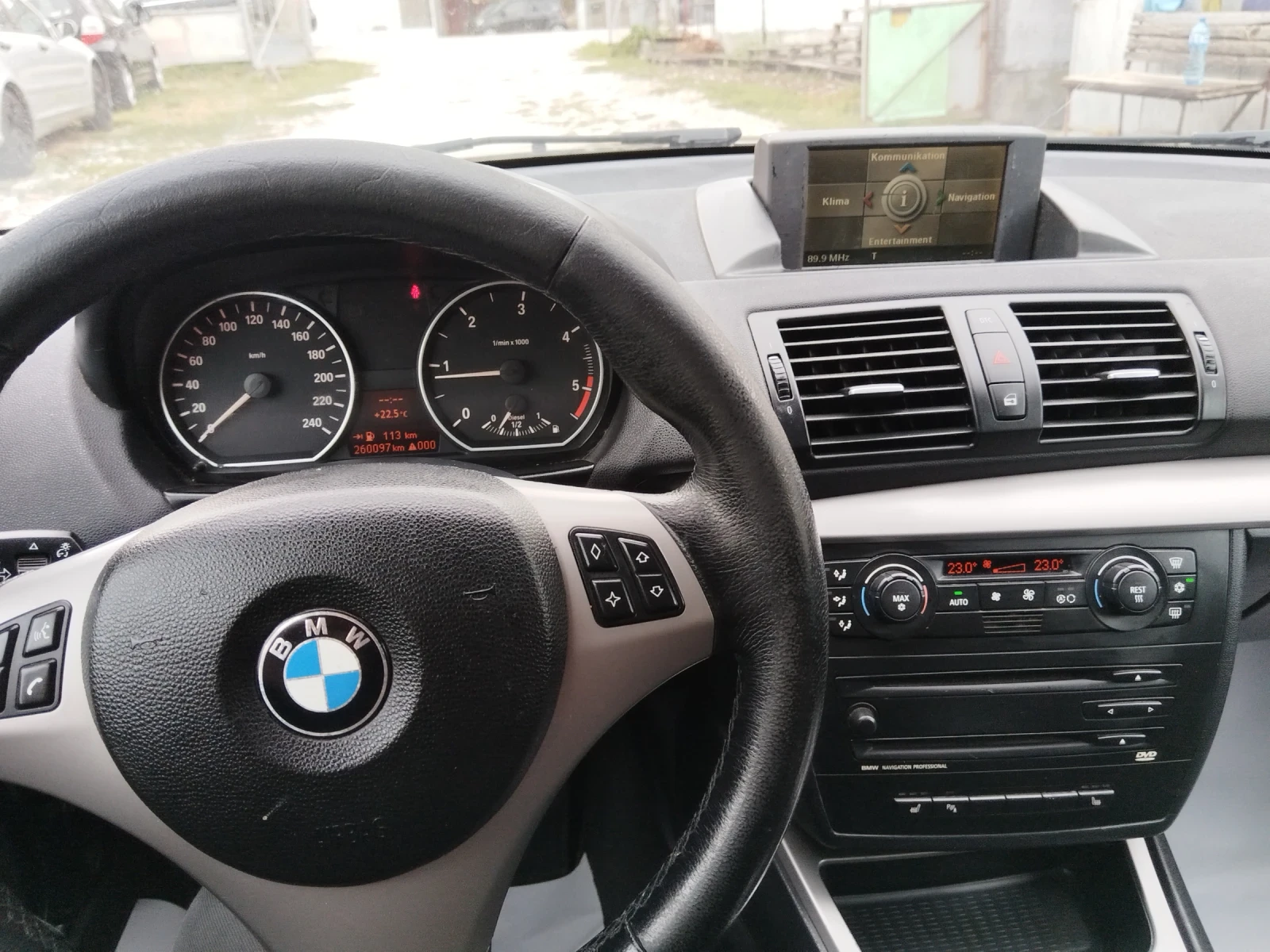 BMW 120 120 d, снимка 16 - Автомобили и джипове - 56649154