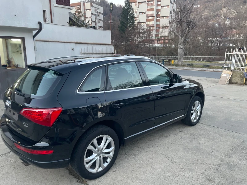 Audi Q5 2.0Т 211к.с. ръчни скорости , снимка 12 - Автомобили и джипове - 48907431