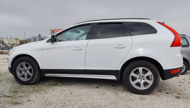 Volvo XC60 2.4d/214к.с.4х4, снимка 7 - Автомобили и джипове - 52364881
