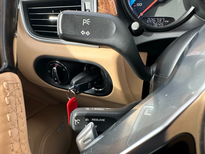 Porsche Macan Turbo 3.6i 400 к.с., снимка 14 - Автомобили и джипове - 52390478