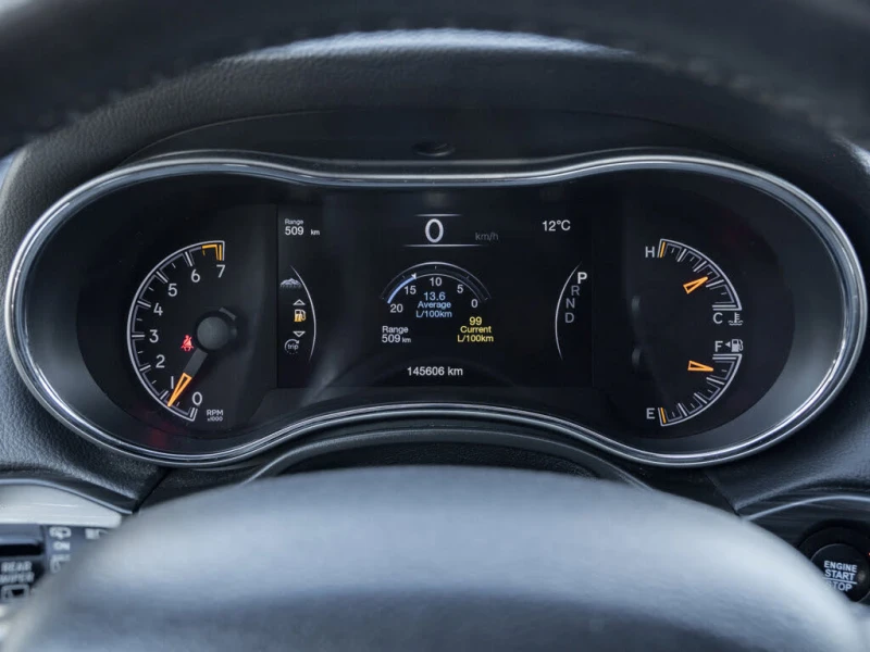 Jeep Grand cherokee Limited CAM* ПОДГРЕВ* BLINDSPOT* KEYLESS* , снимка 7 - Автомобили и джипове - 52837840