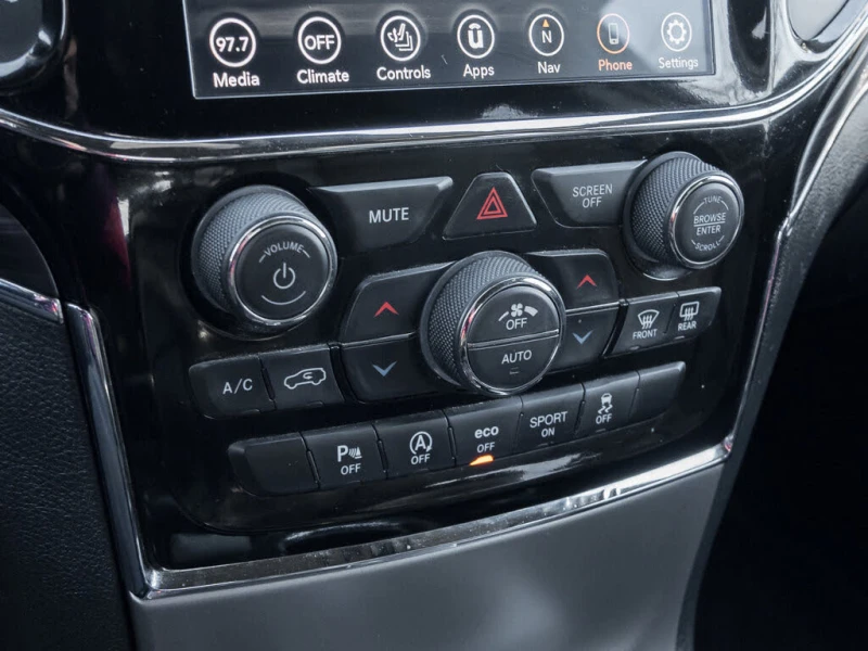 Jeep Grand cherokee Limited CAM* ПОДГРЕВ* BLINDSPOT* KEYLESS* , снимка 17 - Автомобили и джипове - 52837840