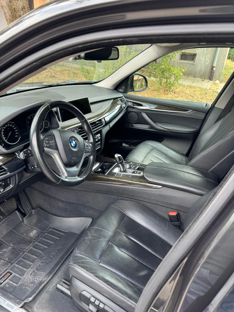 BMW X5 xDrive 2018 | Panorama | Harman/Kardon | HUD | Key, снимка 14 - Автомобили и джипове - 53053469