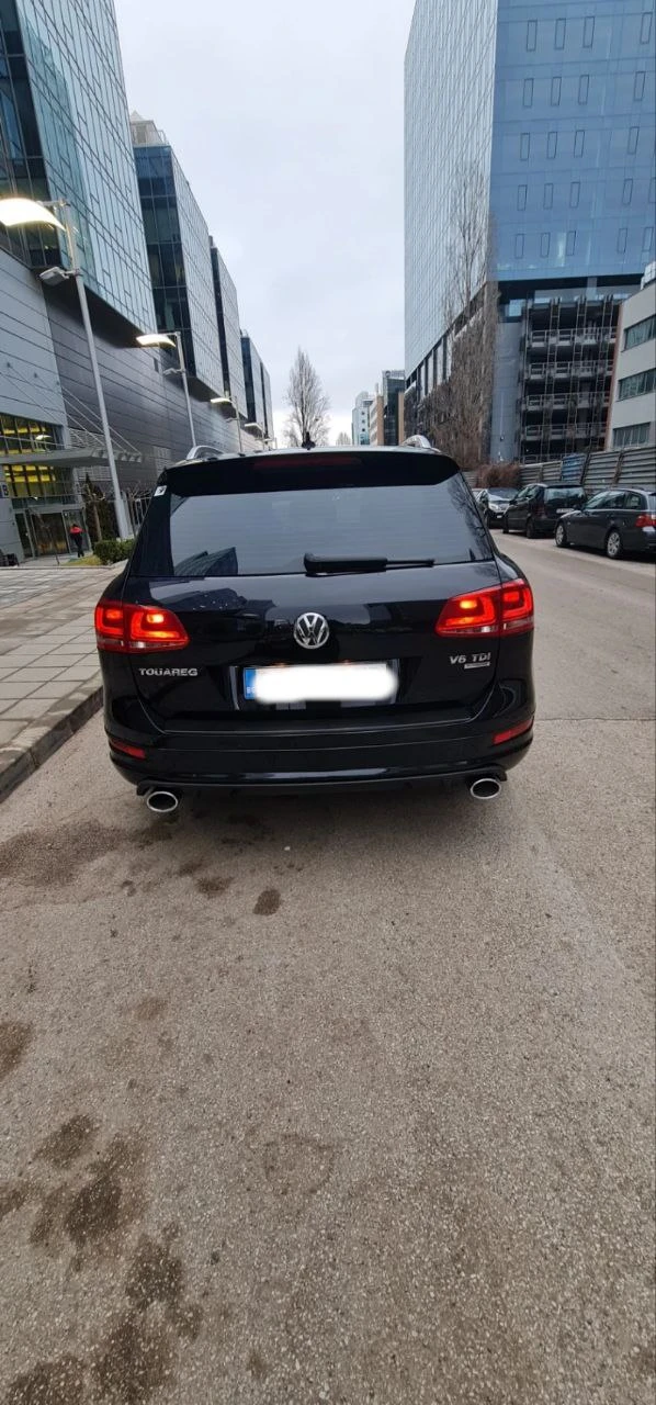 VW Touareg R Line КОЖА/НАВИ/ПАНОРАМА, снимка 8 - Автомобили и джипове - 49043082