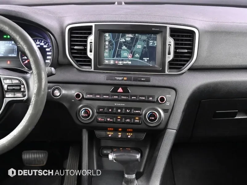 Kia Sportage 4Th Generation Diesel 1.7 2Wd Noblesse, снимка 14 - Автомобили и джипове - 54967804