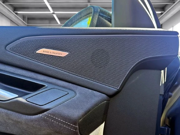 Audi Q6 e-tron 185 kWh Quattro = S-line = �������� | Mobile.bg � ����������� 6