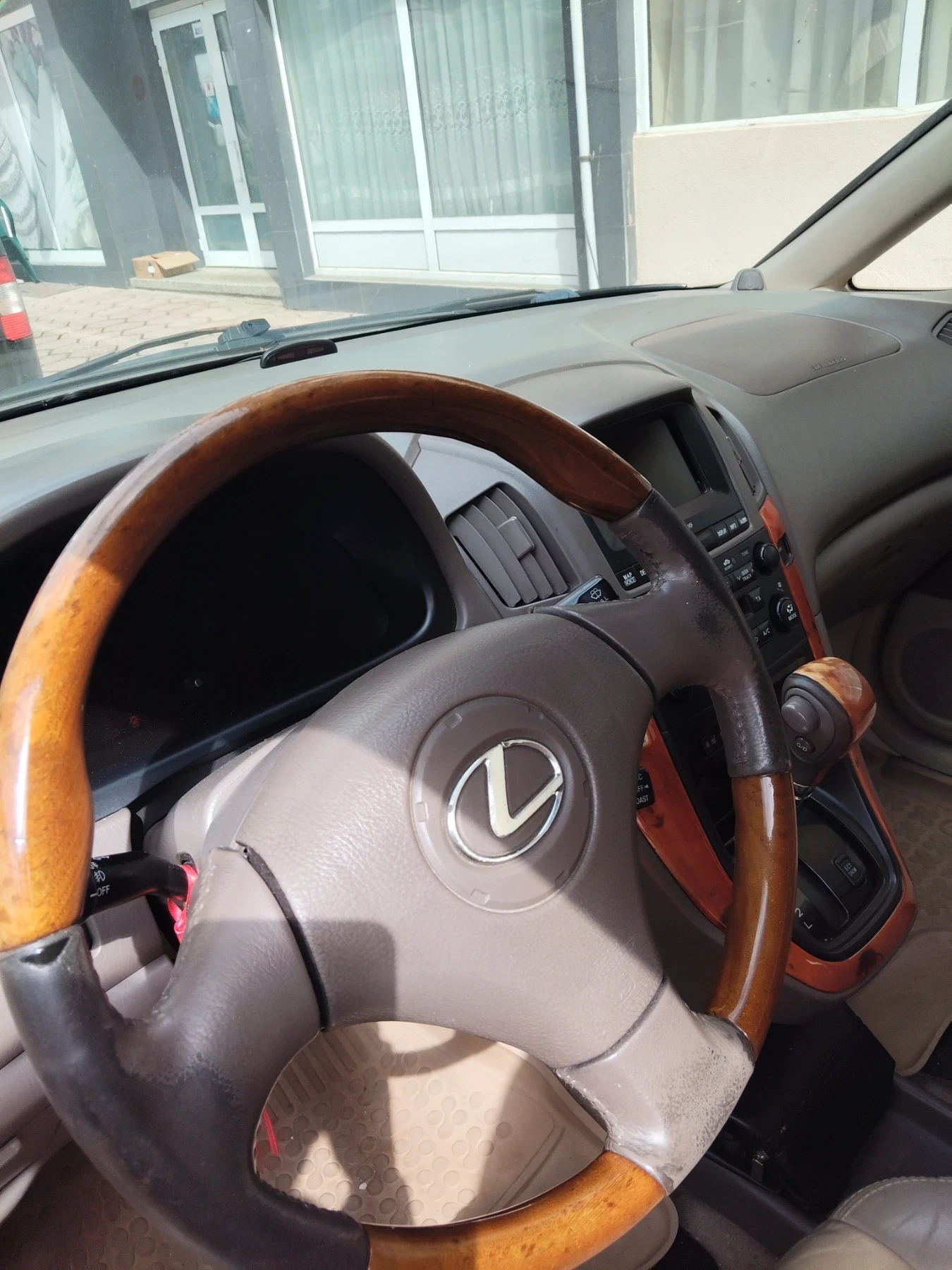 Lexus RX 300    Ценa 5500 - изображение 4