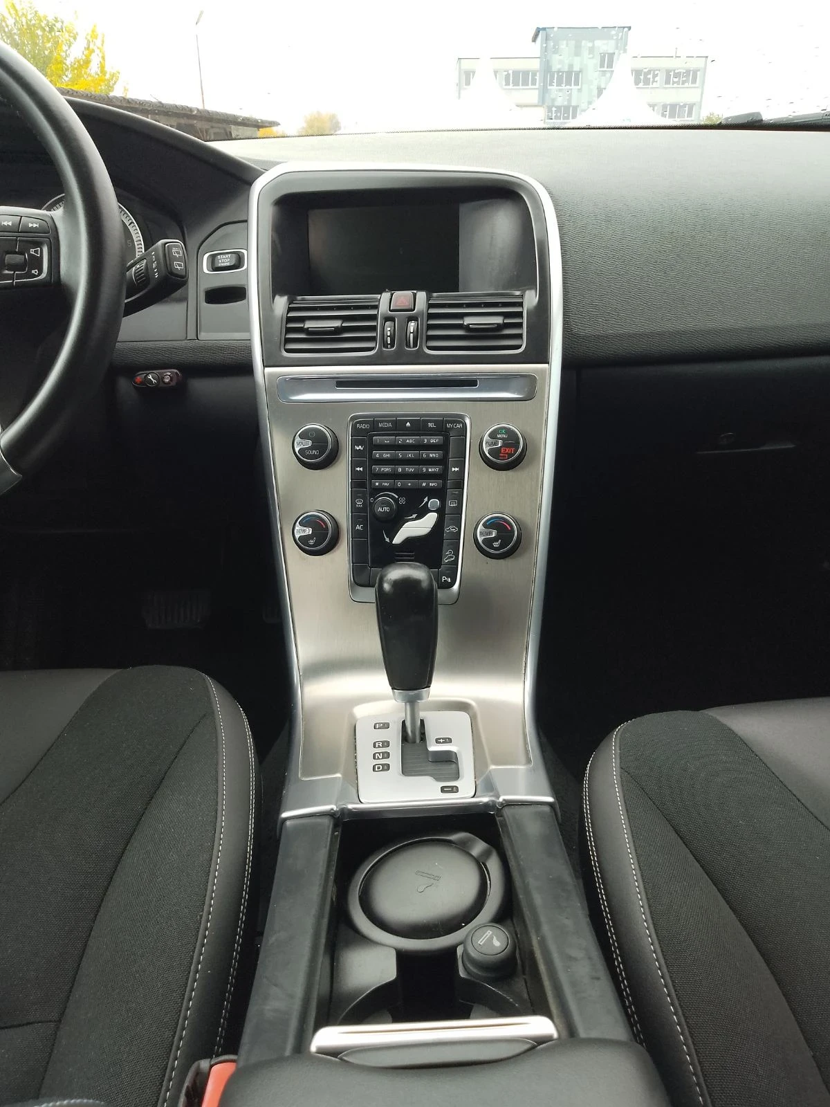 Volvo XC60 2.4d/214..44 | Mobile.bg   13