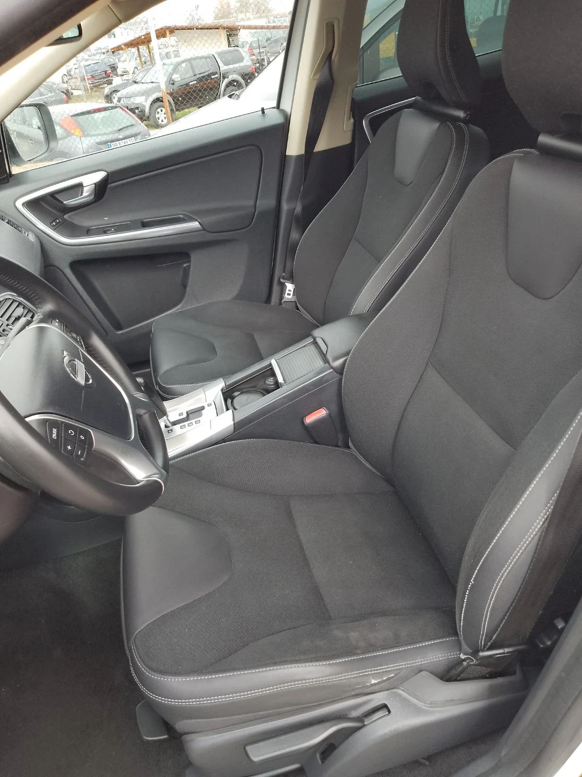 Volvo XC60 2.4d/214..44 | Mobile.bg   9