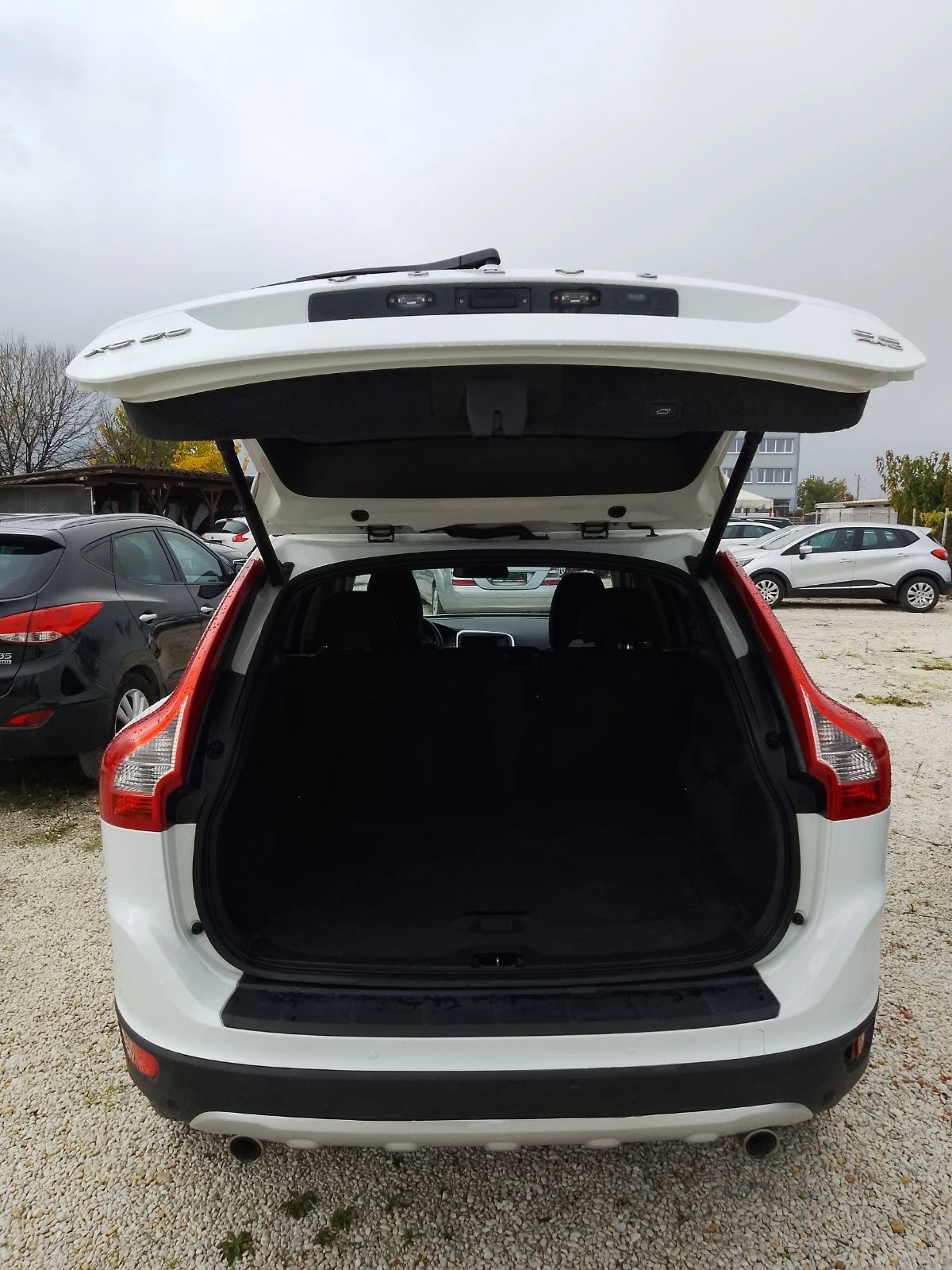 Volvo XC60 2.4d/214..44 | Mobile.bg   8