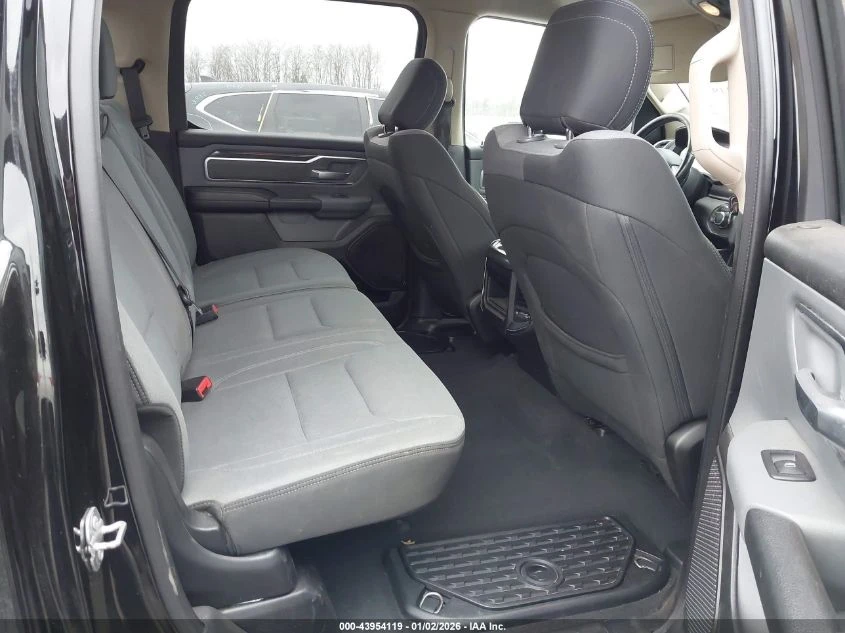 Dodge RAM 1500 Big Horn/lone Star 4x4 6'4 Box - изображение 8