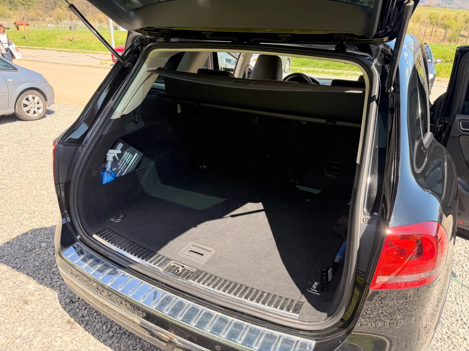 VW Touareg V6 TDI Bluemotion , снимка 14 - Автомобили и джипове - 54248613