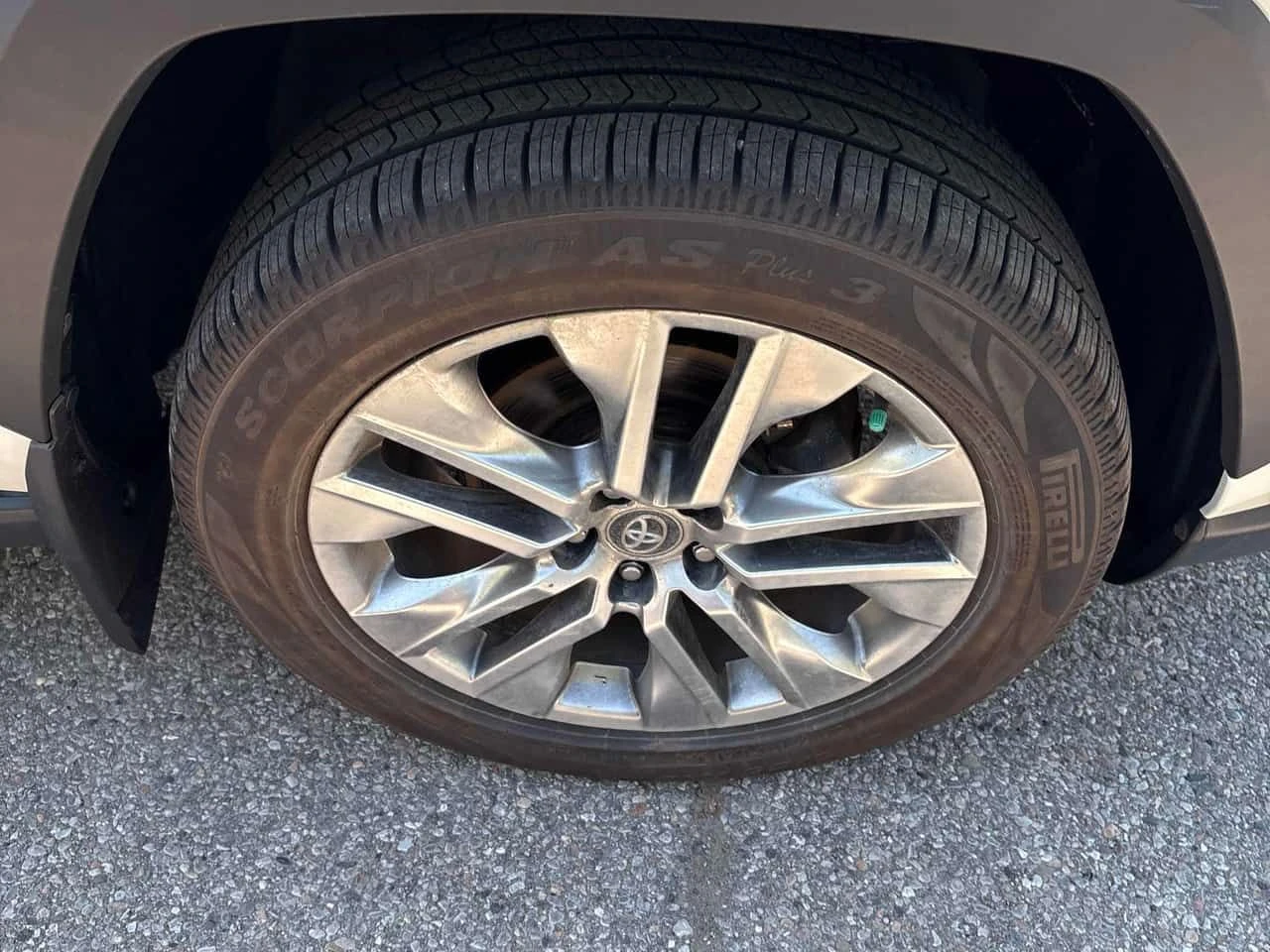 Toyota Rav4 Limited/ЛЕНТИ/360/ПАНО/ПОДГРЕВ/CARFAX/ФИНАНСИРАНЕ, снимка 12 - Автомобили и джипове - 54712423