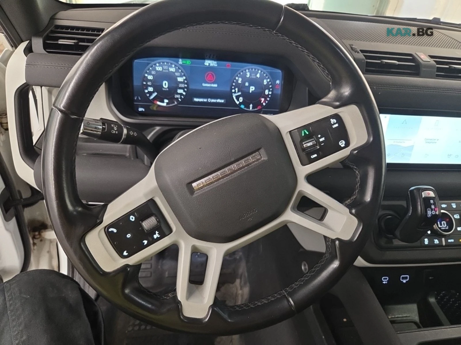 Land Rover Defender SE * AвтоКредит * (ЦЕНА ДО БГ), снимка 11 - Автомобили и джипове - 55105067