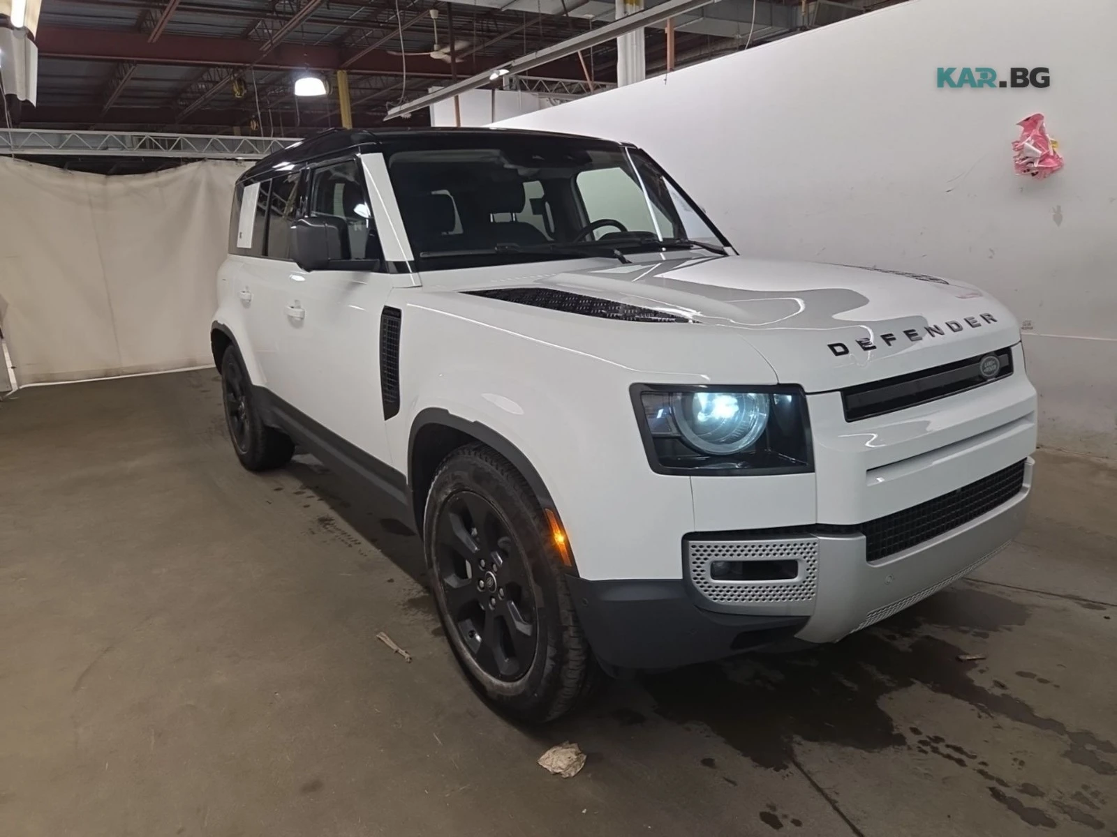 Land Rover Defender SE * AвтоКредит * (ЦЕНА ДО БГ), снимка 2 - Автомобили и джипове - 55105067