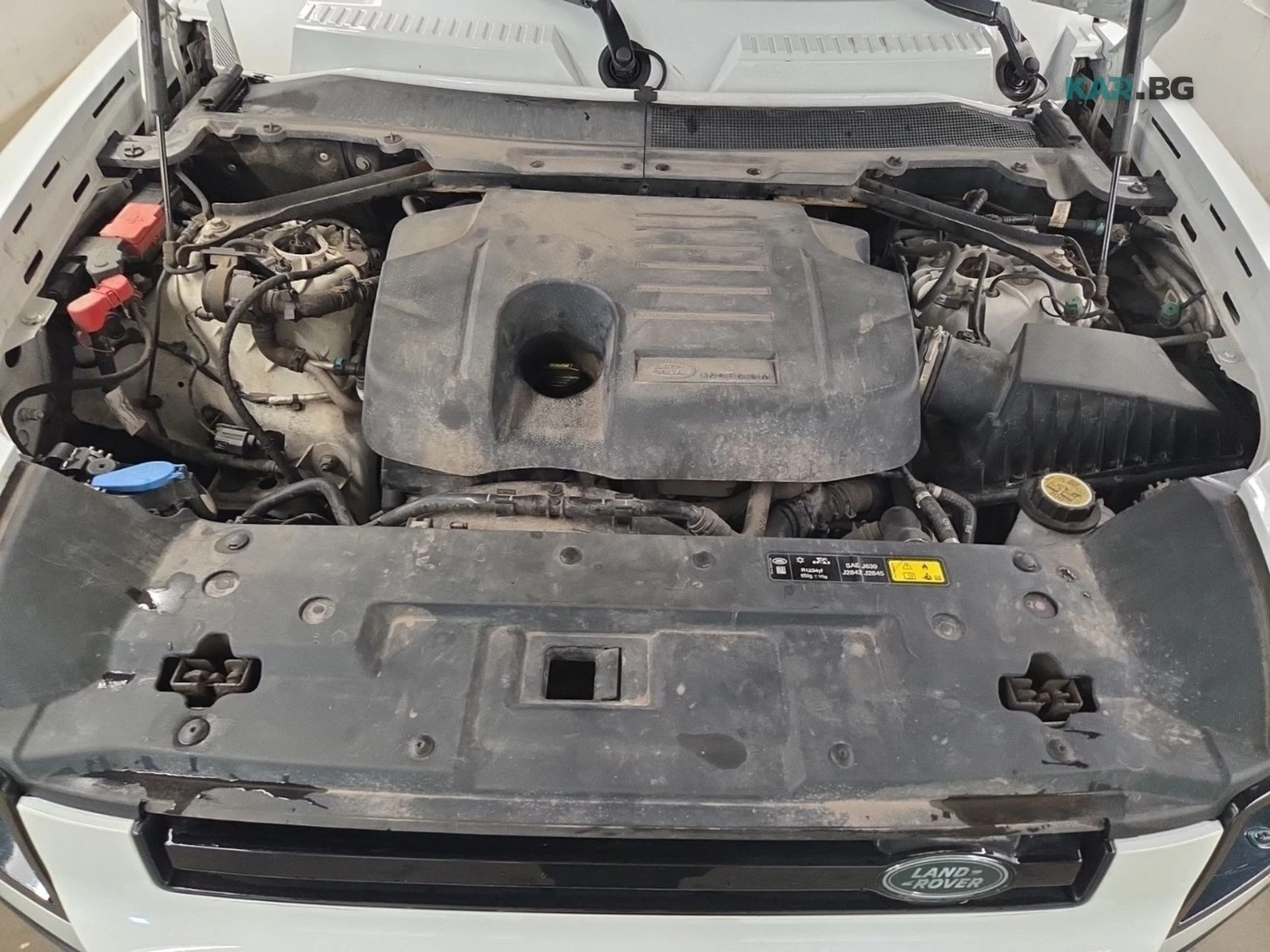 Land Rover Defender SE * AвтоКредит * (ЦЕНА ДО БГ), снимка 8 - Автомобили и джипове - 55105067