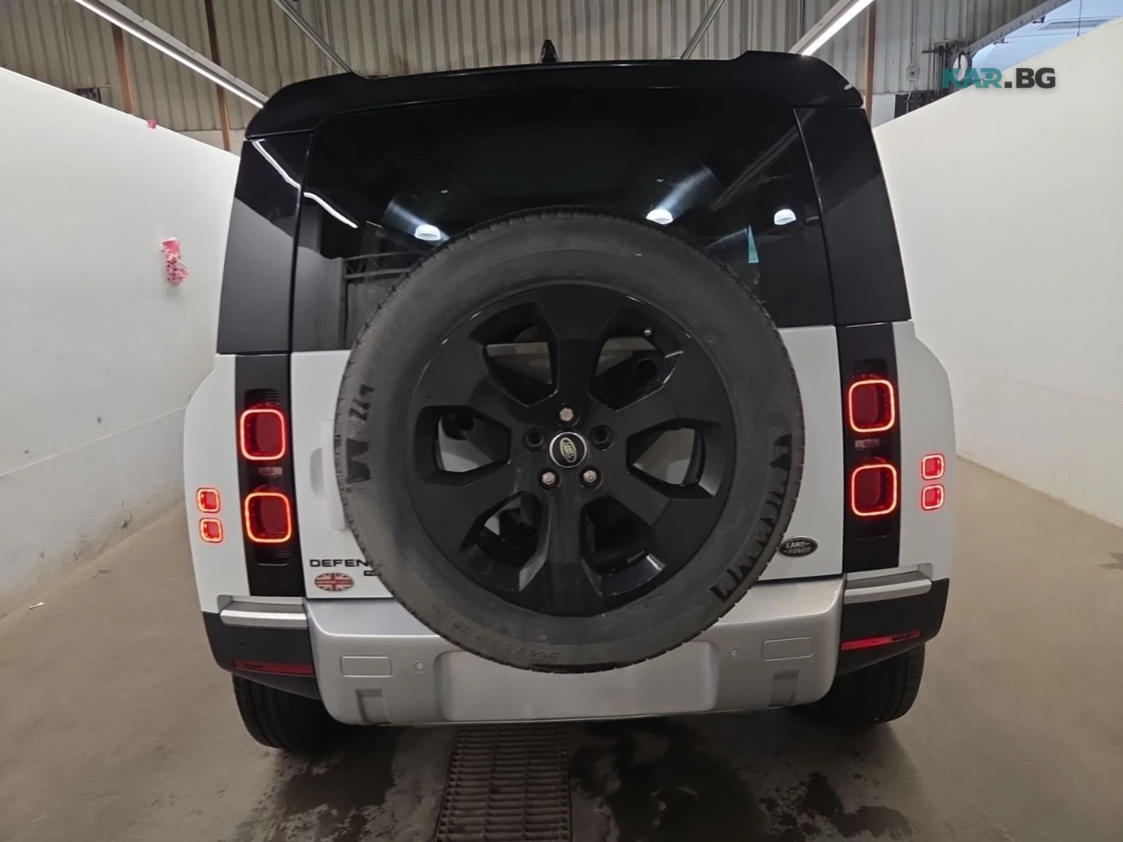 Land Rover Defender SE * AвтоКредит * (ЦЕНА ДО БГ), снимка 5 - Автомобили и джипове - 55105067