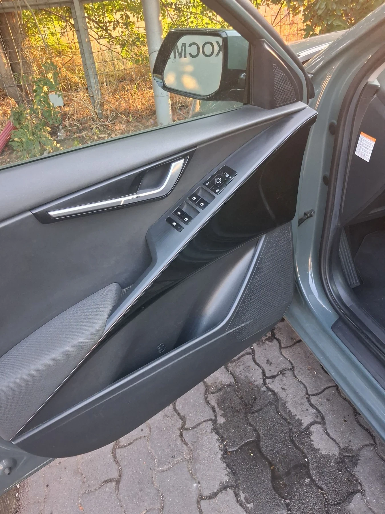 Kia Niro, снимка 17 - Автомобили и джипове - 56162200