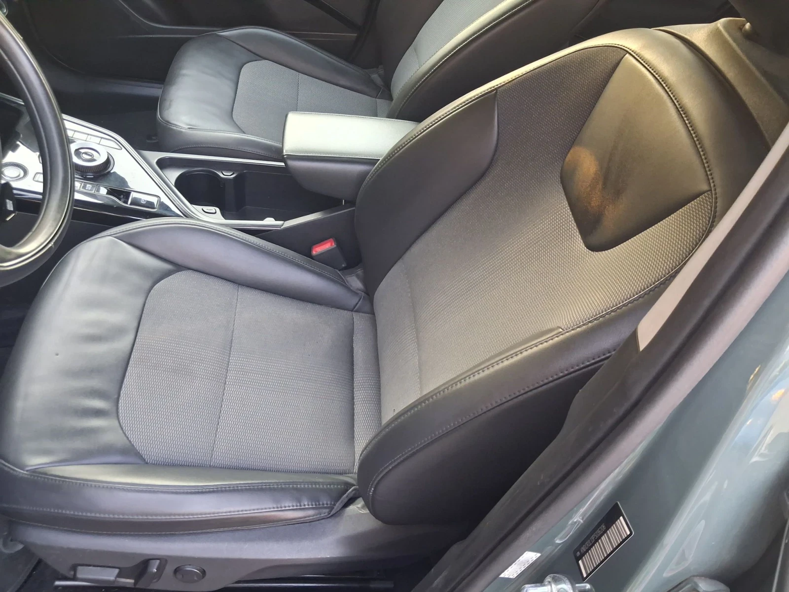Kia Niro, снимка 15 - Автомобили и джипове - 56162200