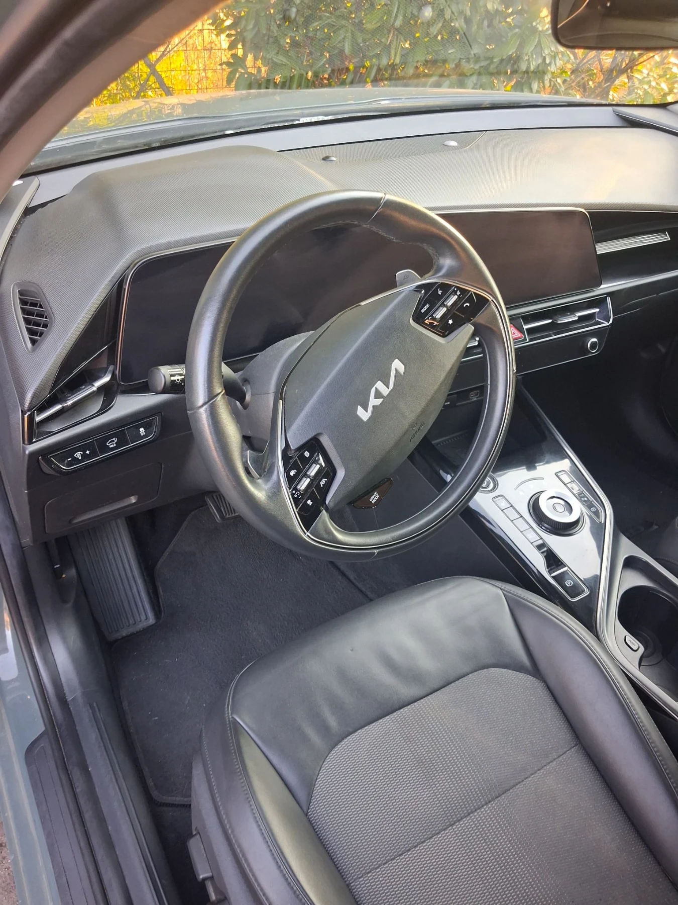 Kia Niro, снимка 16 - Автомобили и джипове - 56162200