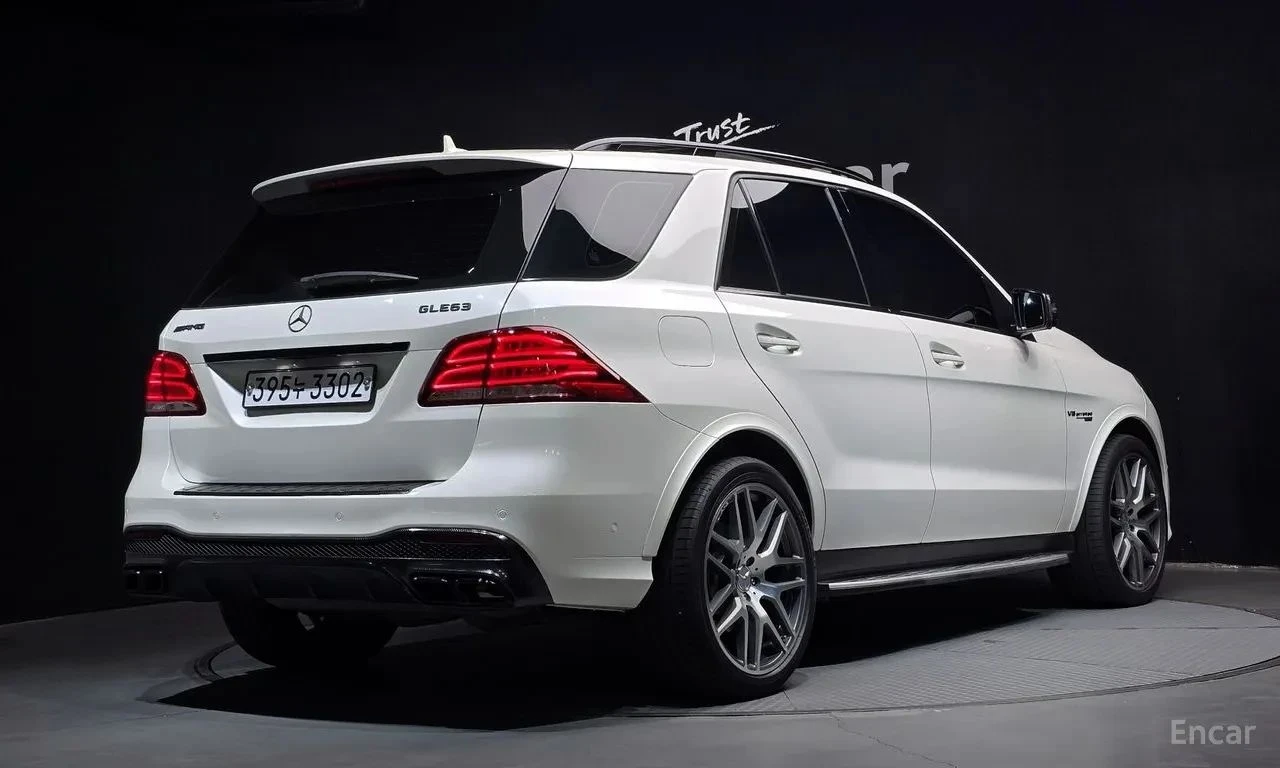 Mercedes-Benz GLE 63 AMG, снимка 2 - Автомобили и джипове - 56689808