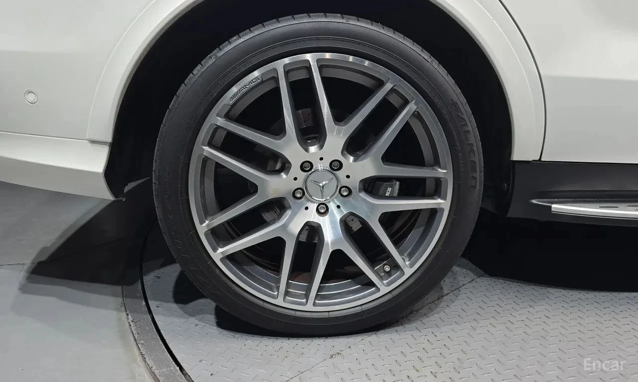 Mercedes-Benz GLE 63 AMG, снимка 17 - Автомобили и джипове - 56689808