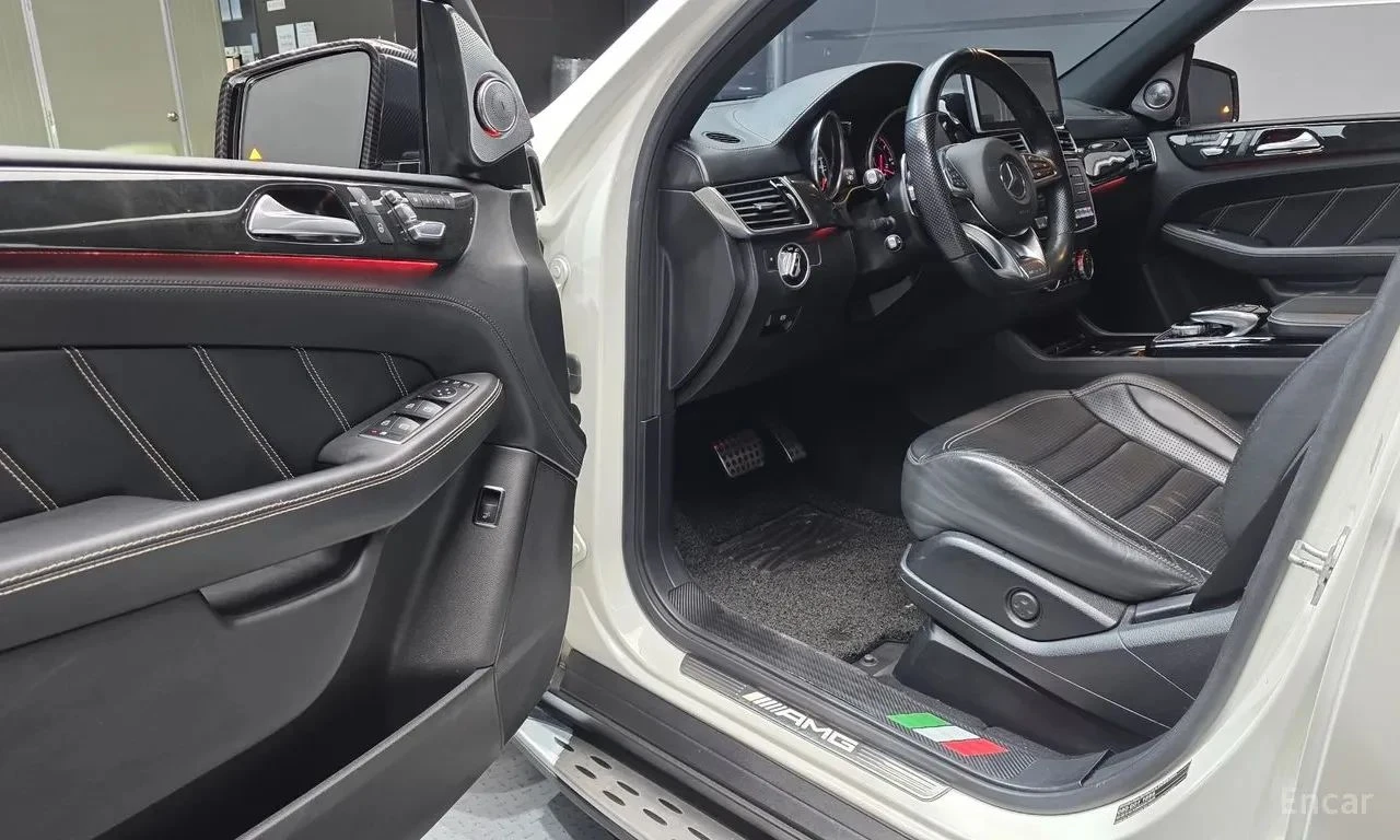 Mercedes-Benz GLE 63 AMG, снимка 6 - Автомобили и джипове - 56689808