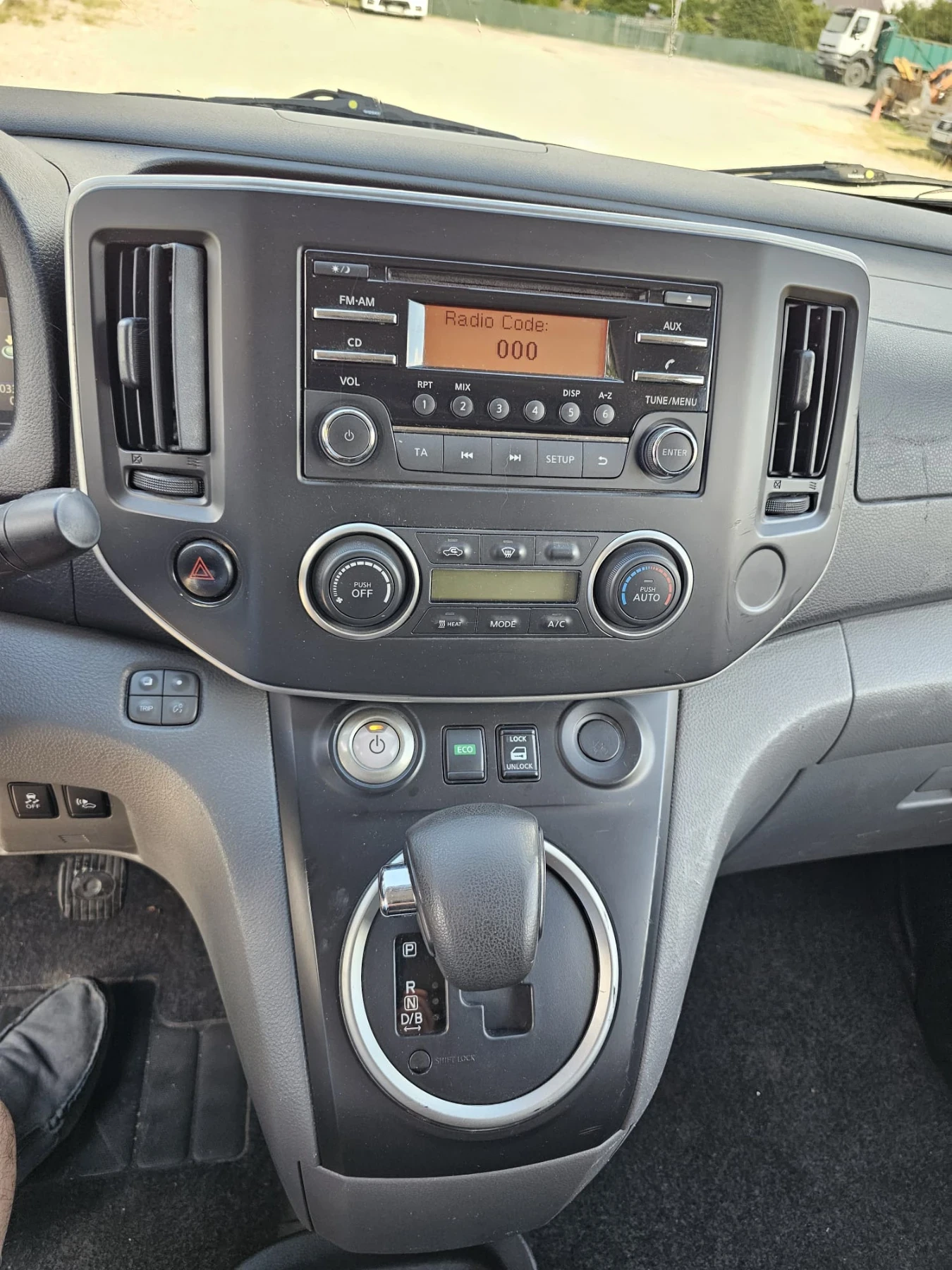 Nissan NV200 Voltia XL - изображение 7