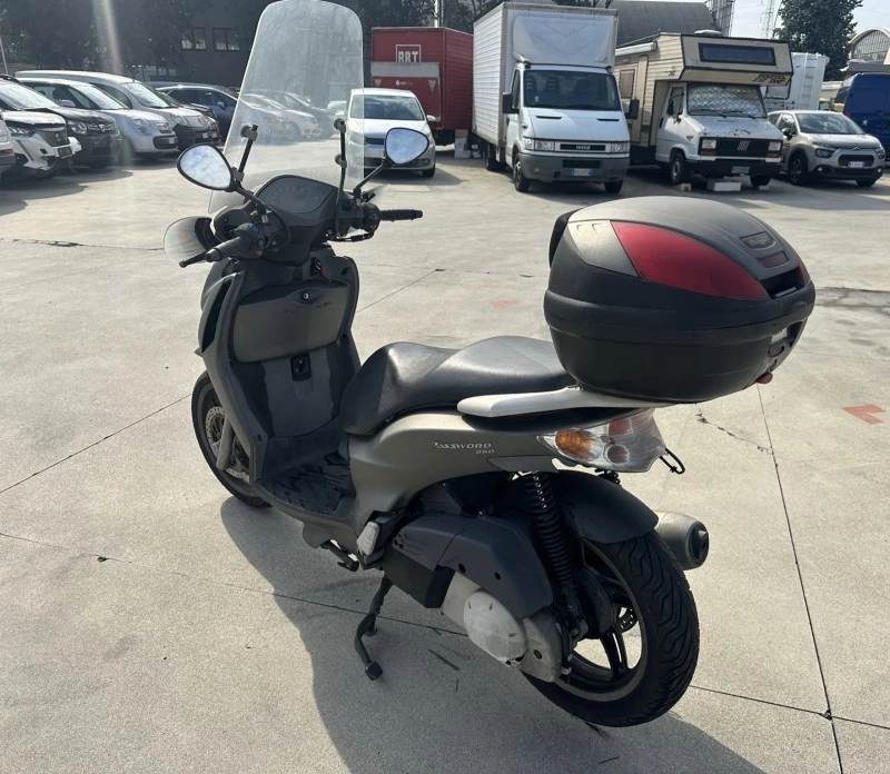 Malaguti Password 250cc, снимка 5 - Мотоциклети и мототехника - 47320076