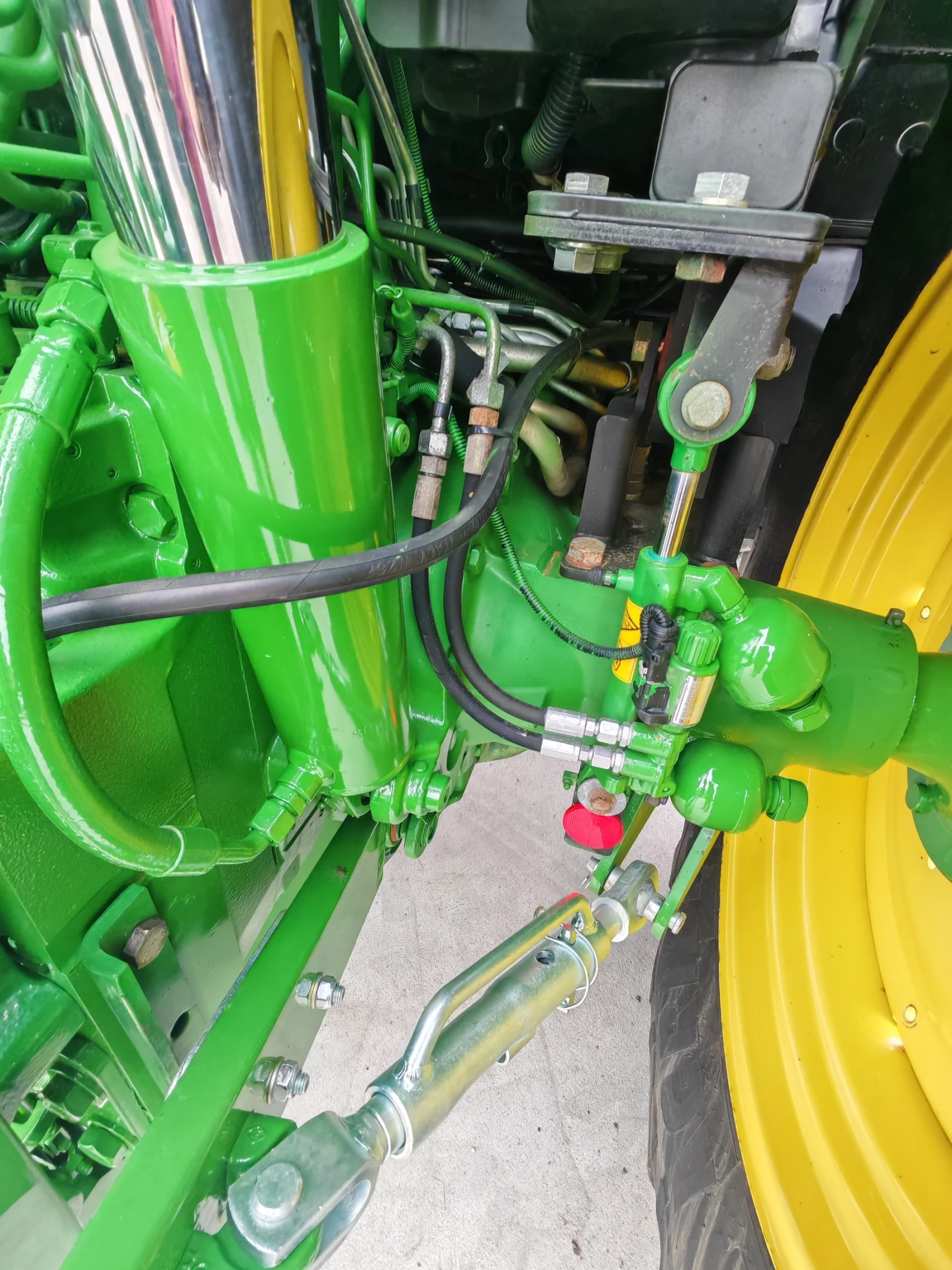 ������� John Deere 6125R ������ � ������������ ������ 20 % | Mobile.bg � ����������� 11