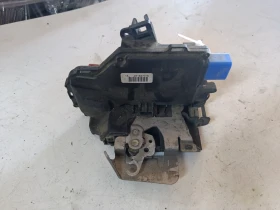 ����� �� �������� �� ����� (������ �����)  4E1837016 Audi A8