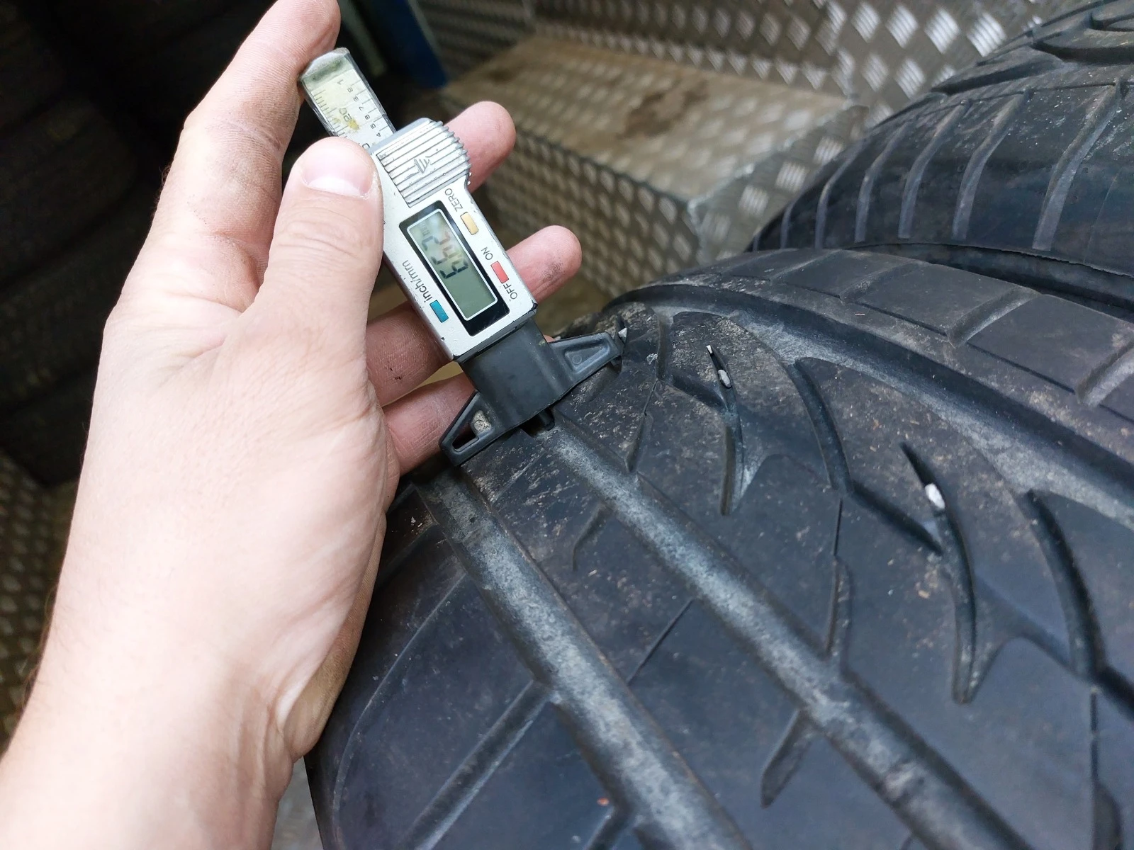 ���� 235/55R18 | Mobile.bg � ����������� 3